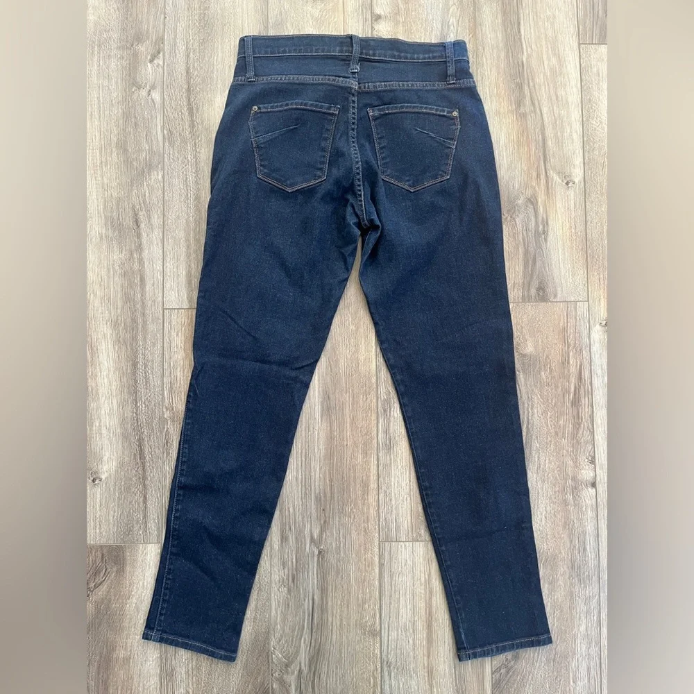 Great Pair of James High Class Skinny Jeans - Picture 2 of 2